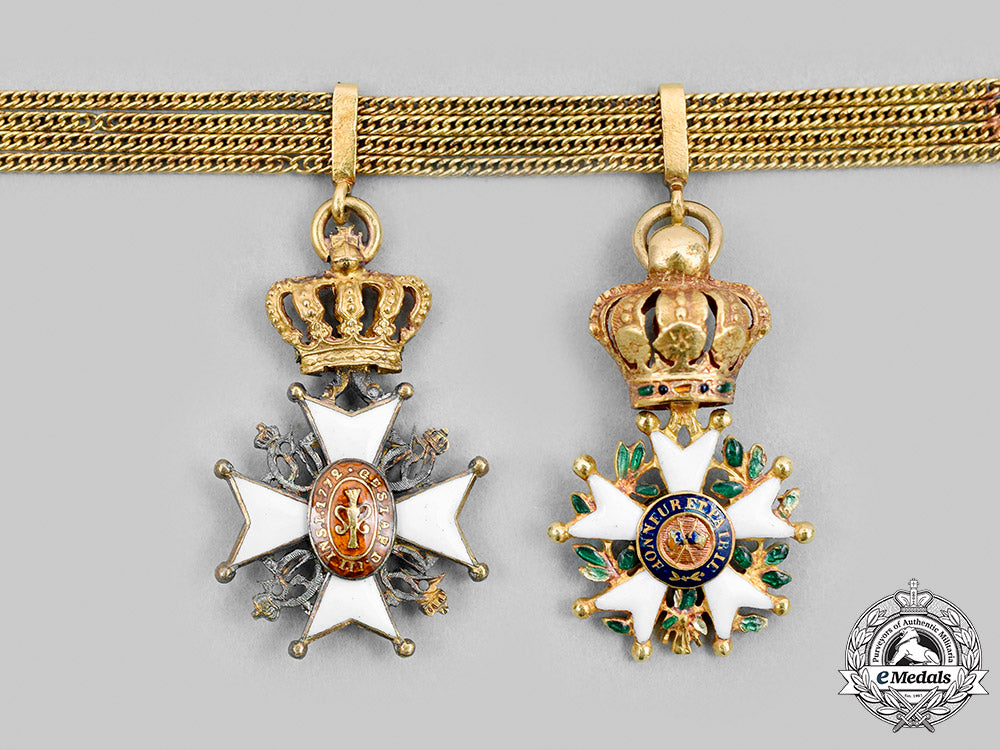 france,_republic._a_fine19_th_century_diplomatic_white_falcon_miniature_chain_in_gold_m20_868_mnc0586_1
