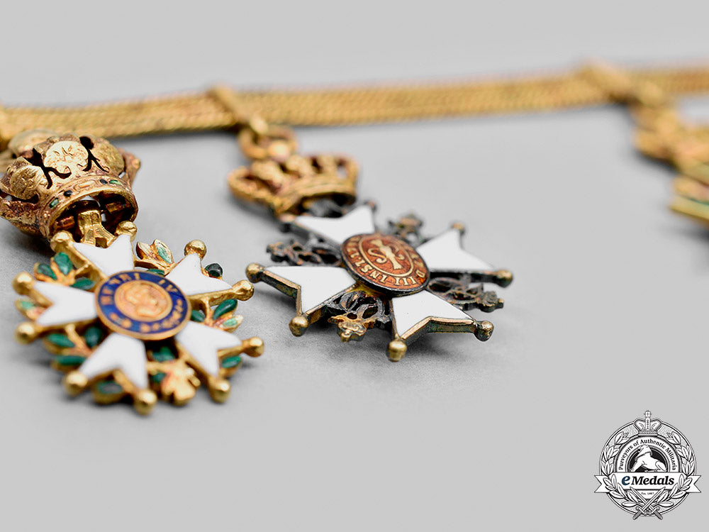 france,_republic._a_fine19_th_century_diplomatic_white_falcon_miniature_chain_in_gold_m20_872_mnc0594_1