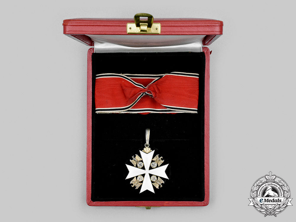 germany,_third_reich._an_order_of_the_german_eagle,_i_class_cross_with_case,_by_gebrüder_godet&_co._m20_899_mnc2992_1_1_1