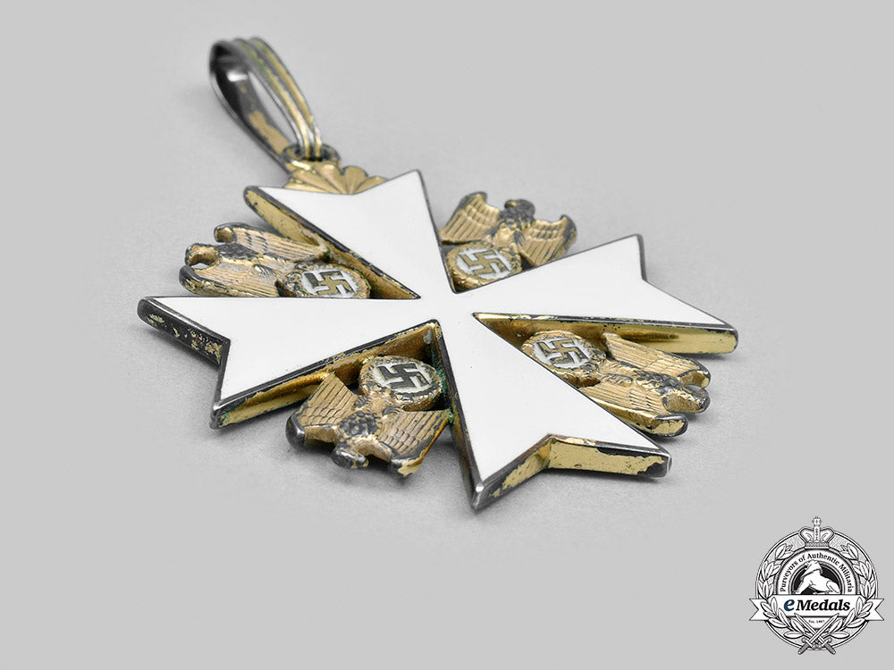 germany,_third_reich._an_order_of_the_german_eagle,_i_class_cross_with_case,_by_gebrüder_godet&_co._m20_904_mnc3004_1_1_1