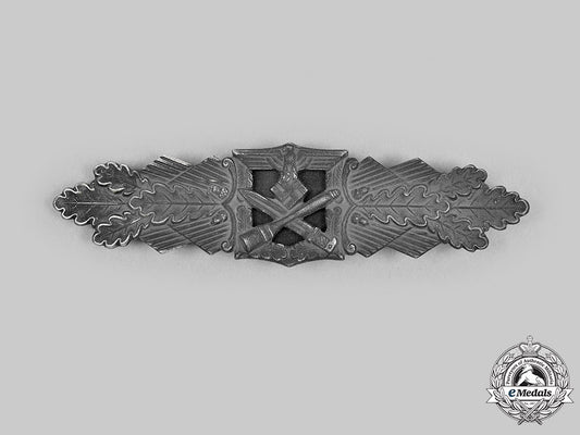 germany,_wehrmacht._a_close_combat_clasp,_silver_grade,_by_steinhauer&_lück_m20_944_mnc3187