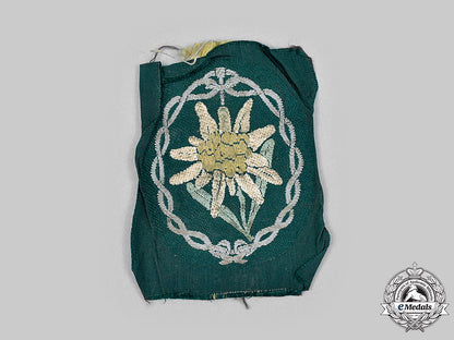 germany,_heer._a_gebirgsjäger_edelweiss_sleeve_insignia_m20_957_mnc3226_1_1