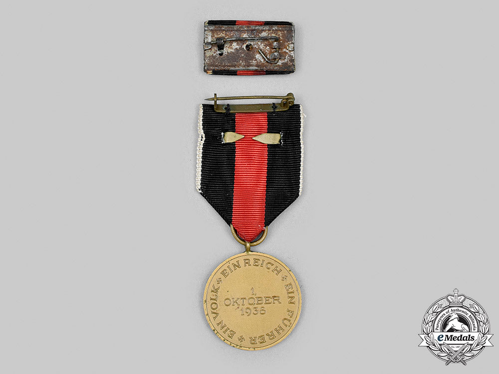 germany,_third_reich._a_sudetenland_medal,_with_prague_castle_and_ribbon_bars_m20_999_mnc3331_1