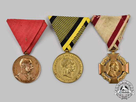 austria,_empire._a_lot_of_three_awards_m21_01__mnc0077