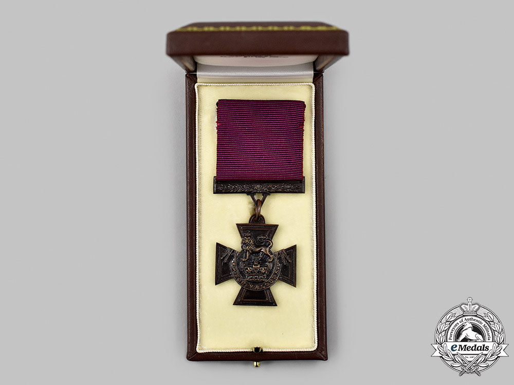 united_kingdom._a_victoria_cross,_official_hancocks&_co,_london_copy_m21_07__mnc9941