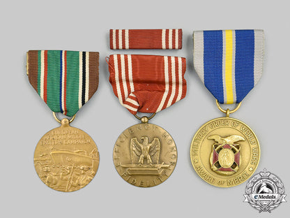 united_states._a_lot_of_eleven_military_items_m21_237