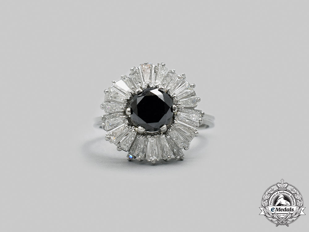 jewellery._a_platinum&_black_diamond_ring_m21_271_1