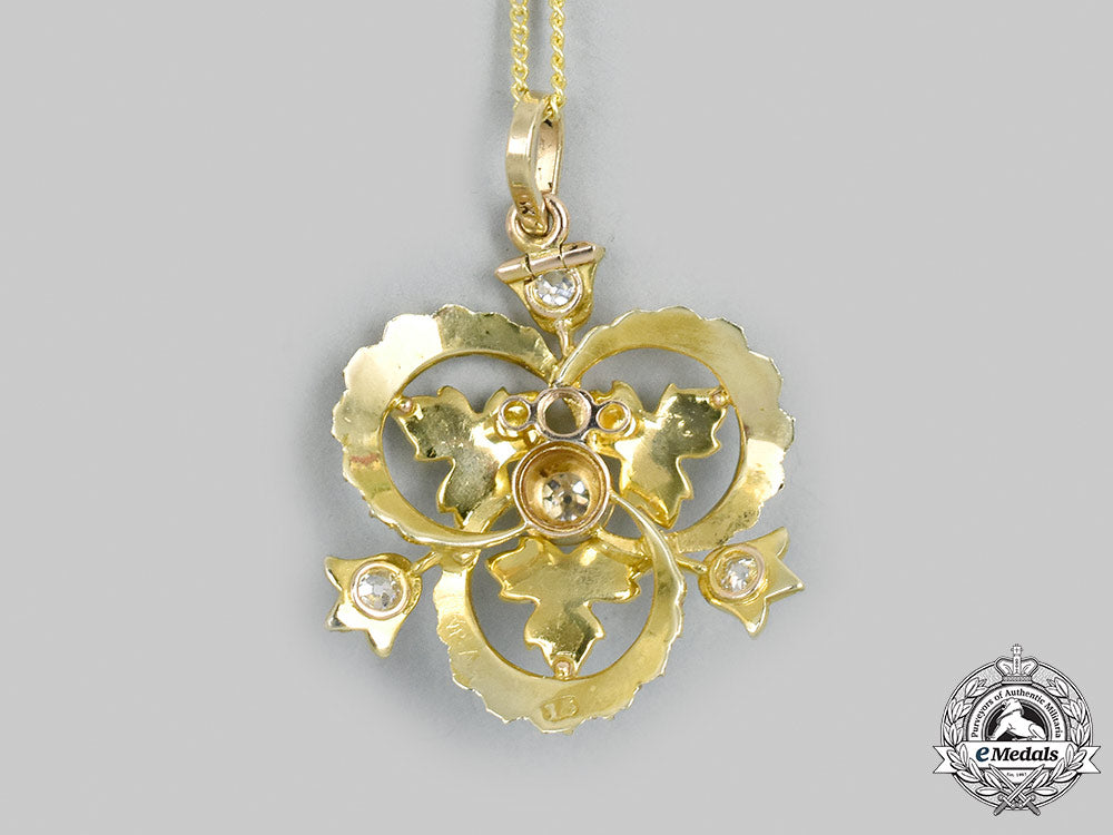 jewellery._a_victorian_yellow_gold_pendant_on_a_chain,_c.1860_m21_297_1