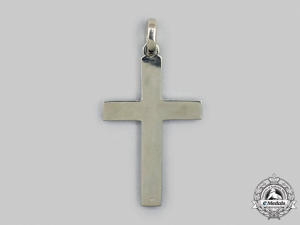 jewellery._a_white_gold&_diamond_cross_pendant_m21_309_1