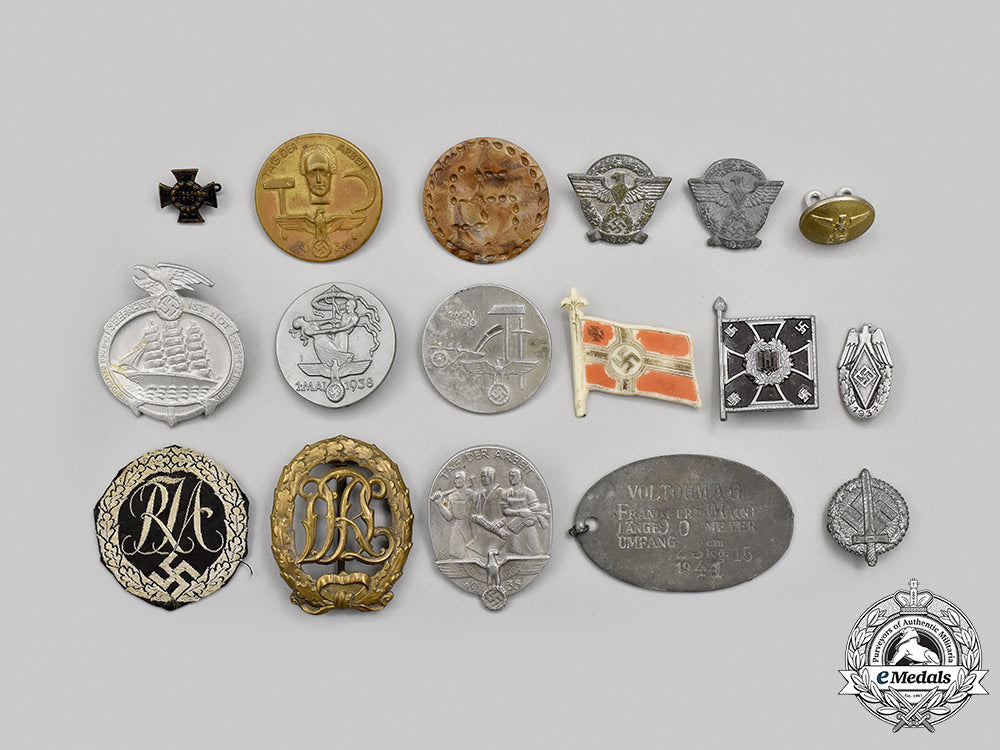 germany,_third_reich._a_mixed_lot_of_badges_m21_312_1