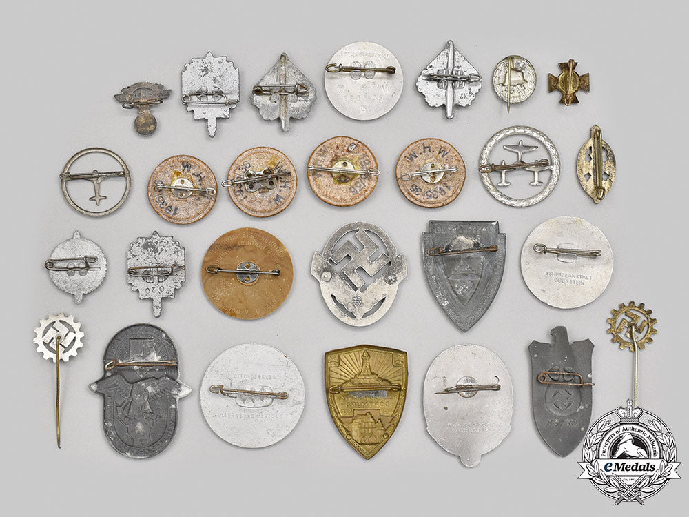germany,_third_reich._a_mixed_lot_of_commemorative_badges_m21_315