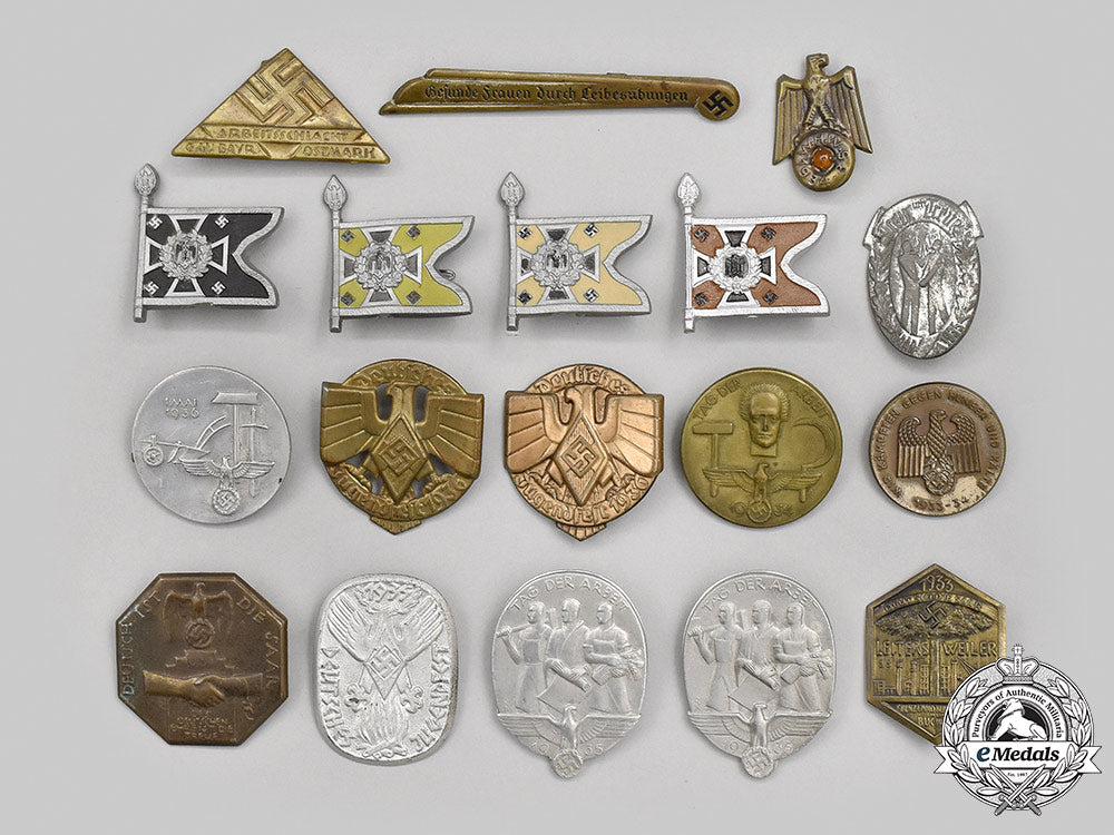 germany,_third_reich._a_mixed_lot_of_commemorative_badges_m21_317