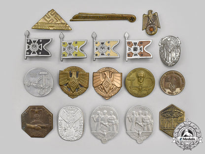 germany,_third_reich._a_mixed_lot_of_commemorative_badges_m21_317