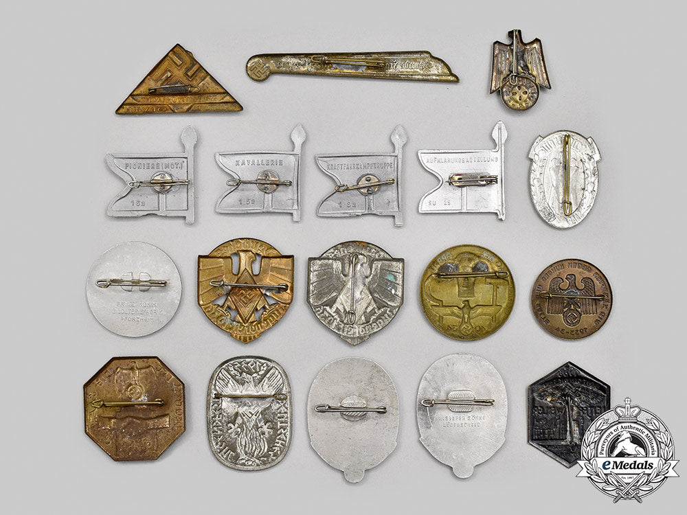 germany,_third_reich._a_mixed_lot_of_commemorative_badges_m21_318