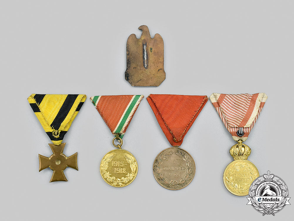 international._a_mixed_lot_of_medals_m21_326