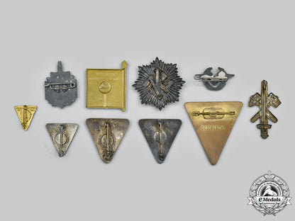 germany,_third_reich._a_mixed_lot_of_badges_m21_353