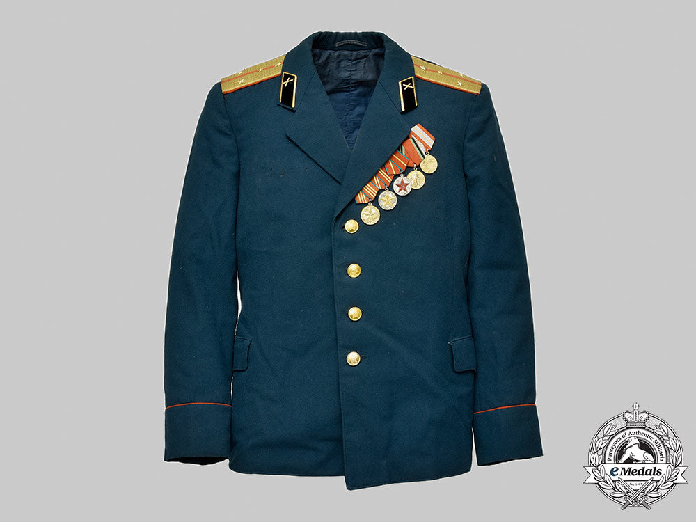 russia,_soviet_union._a_red_army_infantry_captain's_uniform_cap_and_tunic_m21_390_1