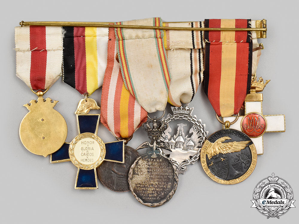 spain,_facist_state._a_rare_female_medic's_blue_division&_civil_war_group_m21_674