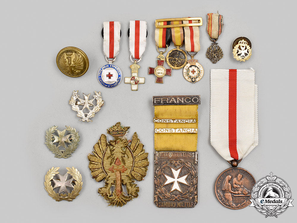 spain,_facist_state._a_rare_female_medic's_blue_division&_civil_war_group_m21_675