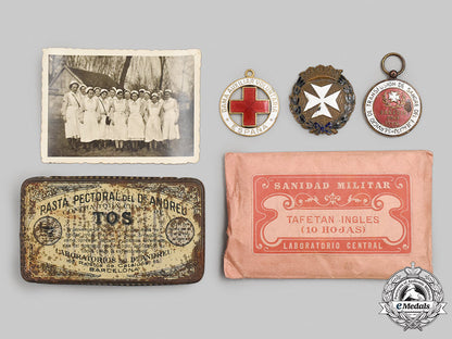 spain,_facist_state._a_rare_female_medic's_blue_division&_civil_war_group_m21_677
