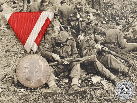 croatia,_independent_state._an_ante_pavelić_bravery_medal,_silver_grade_medal,_c.1941_m21_812_1