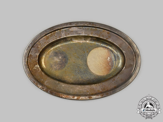 germany,_third_reich._a_serving_tray_from_the_gästehaus_reichsparteitag,_by_wellner_m21__mnc0736_1