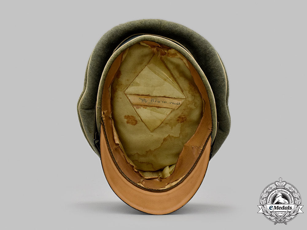 germany,_heer._an_infanterie-_regiment17_visor_cap,_with_owner_photo_m21__mnc1104_1
