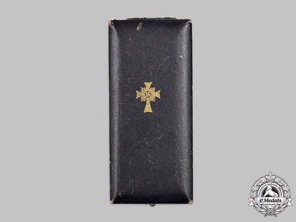 germany,_third_reich._an_honour_cross_of_the_german_mother,_gold_grade_with_case_and_miniature,_by_ochs&_bonn_m21__mnc1316
