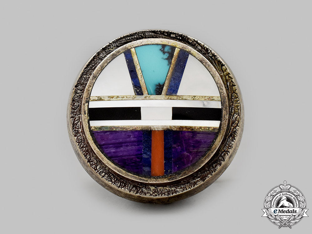 puebloan._a_silver_zuni_inlay_kachina_jar_c.1950_m21__mnc1572_1