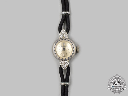 jewellery._a_lot_of_two_watches&_a_pearl_necklace_m21__mnc1635_1