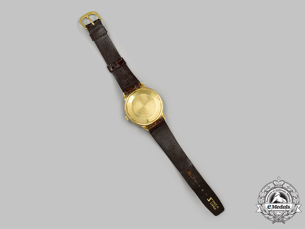 switzerland._a_vintage_yellow_gold_jaeger-_lecoultre_watch,_c.1965_m21__mnc2453_1