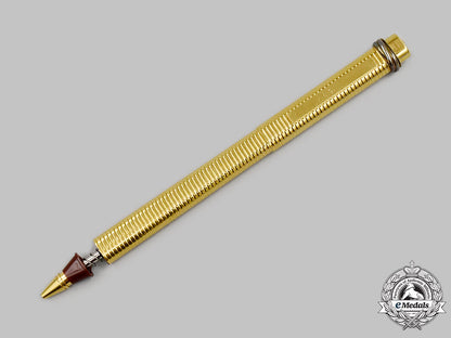 estate._a_vintage_les_must_de_cartier_vendome_gold-_plated_pen,_c.1980_m21__mnc2651