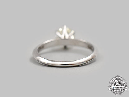 jewellery._a_white_gold&_diamond_solitaire_ring_m21__mnc2662_1