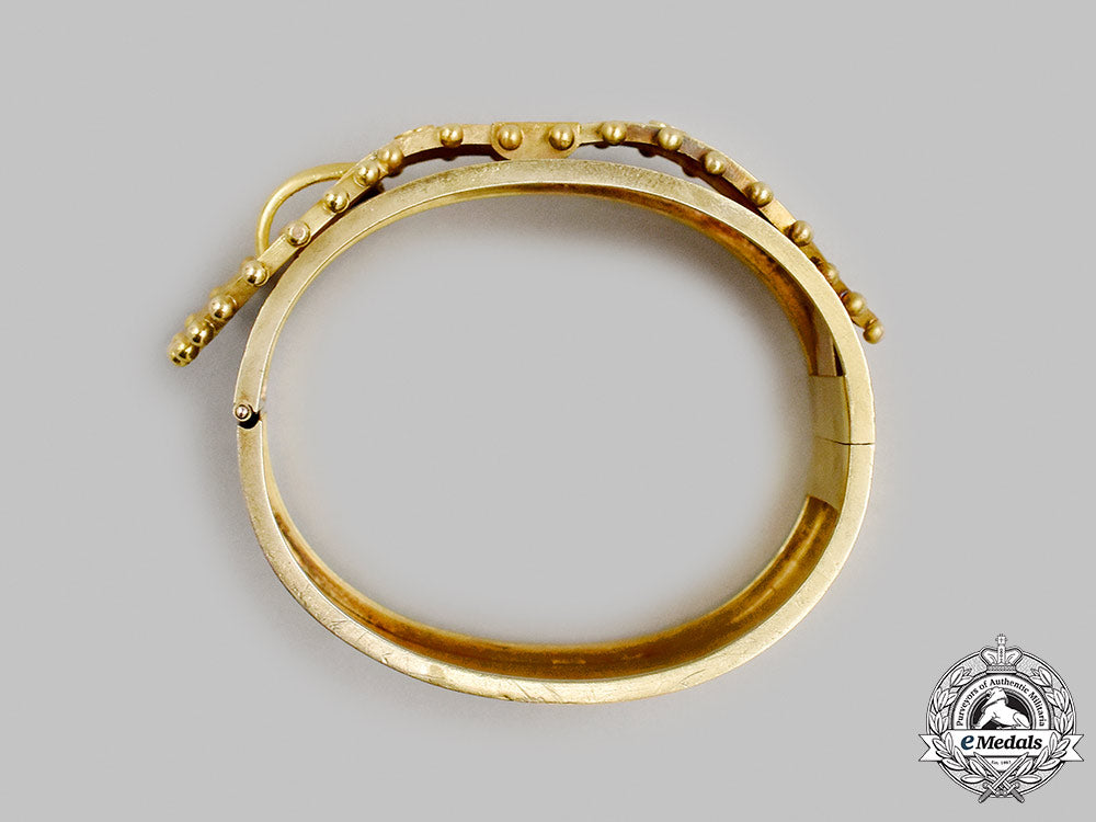 jewellery._a_victorian_yellow_gold_buckle_bangle_with_case,_c.1870_m21__mnc2700_1