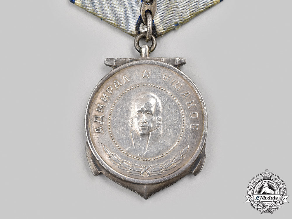 russia,_soviet_union._a_ushakov_medal,_numbered13977_m21__mnc5945_0912