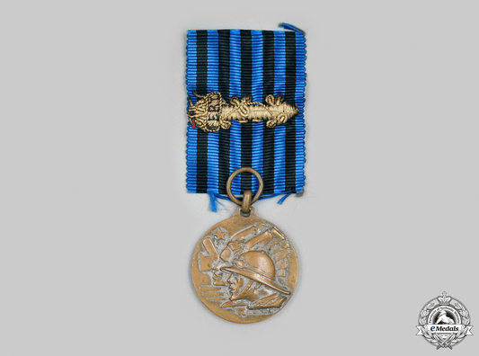italy,_kingdom._a_second_italo-_ethiopian_war_campaign_medal1935-1936_m21_mnc3385_1