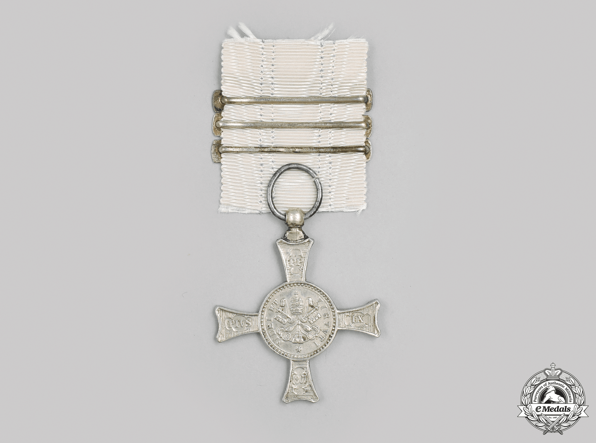 vatican._a_mentana_cross,_type_i_with_three_clasps,_c.1870_m21_mnc3425_1_1_1