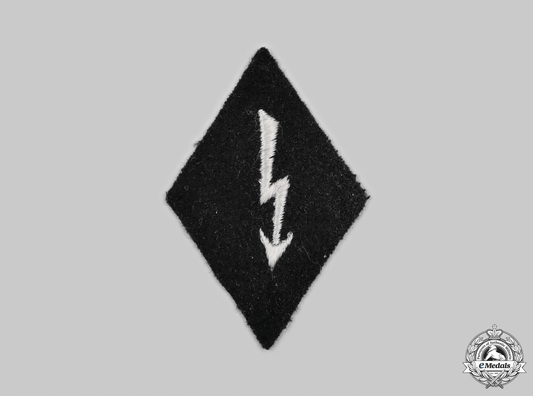 germany,_ss._a_waffen-_ss_signals_personnel_sleeve_insignia_m21_mnc4395_1