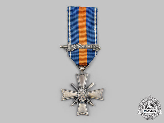 netherlands,_kingdom._a_cross_for_freedom_and_justice_for_the_korean_war_m21_mnc5322