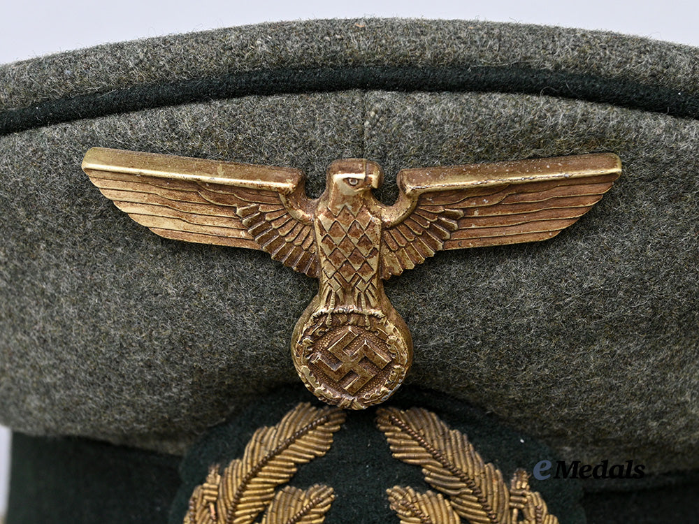 germany,_kriegsmarine._a_coastal_artillery_officer’s_visor_cap,_by_j_s_j_e_medals__g62745_9