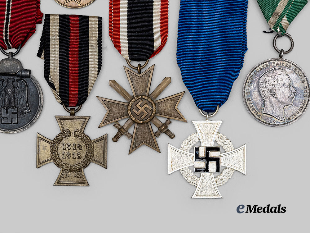 germany,_third_reich._a_mixed_lot_of_awards_for_military_and_civil_service_e_medals__g62851_3
