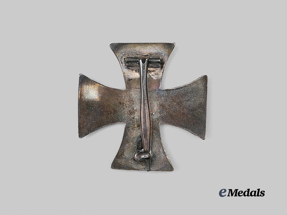 germany,_imperial._a1914_iron_cross_i_class,_privately-_purchased_example,_with_case_e_medals__g61773_6