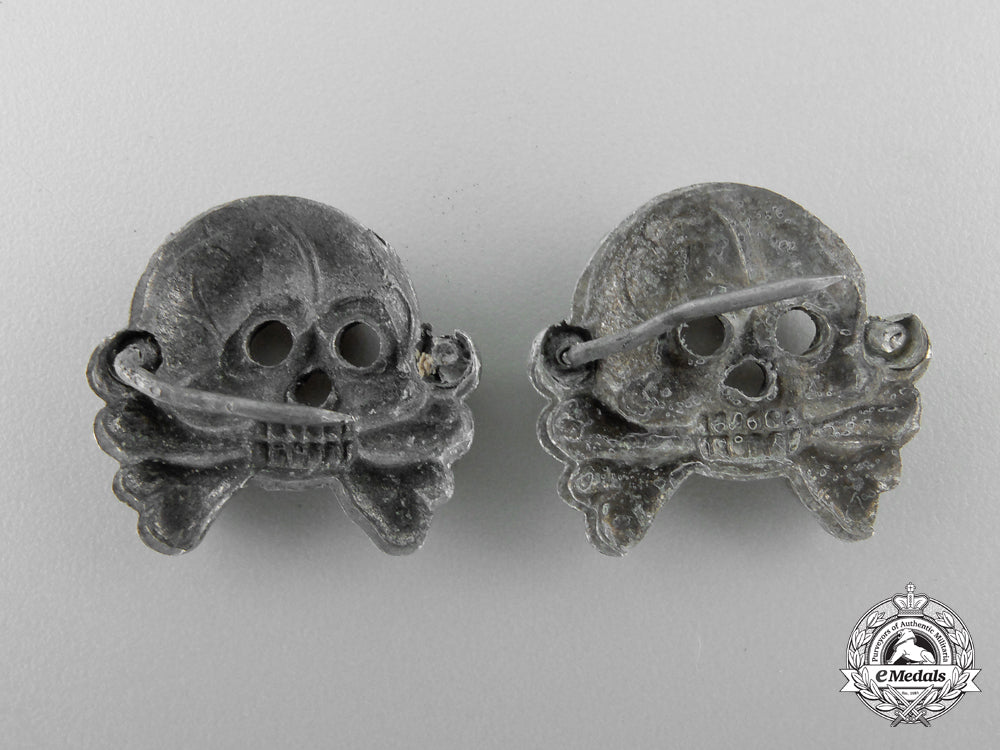 two_panzer_collar_tabs_insignia_m_043
