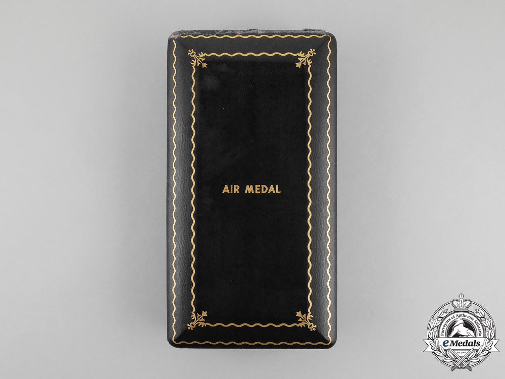 united_states._an_air_medal,_cased_m_049_1