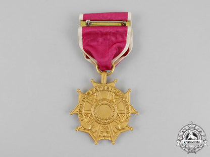 united_states._a_legion_of_merit,_officer_with_case_m_066_1