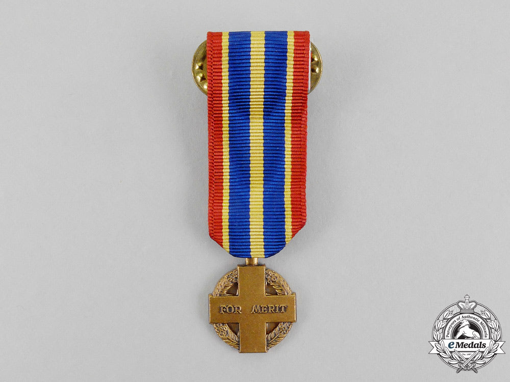 a_miniature_california_national_guard_medal_of_merit_m_085_1