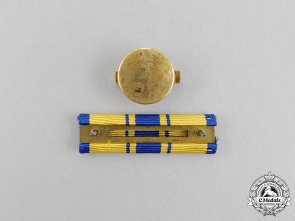 united_states._an_air_force_commendation_medal_with_oak_leaf_cluster,_cased,_to_alton_o._eckhardt_m_099_1