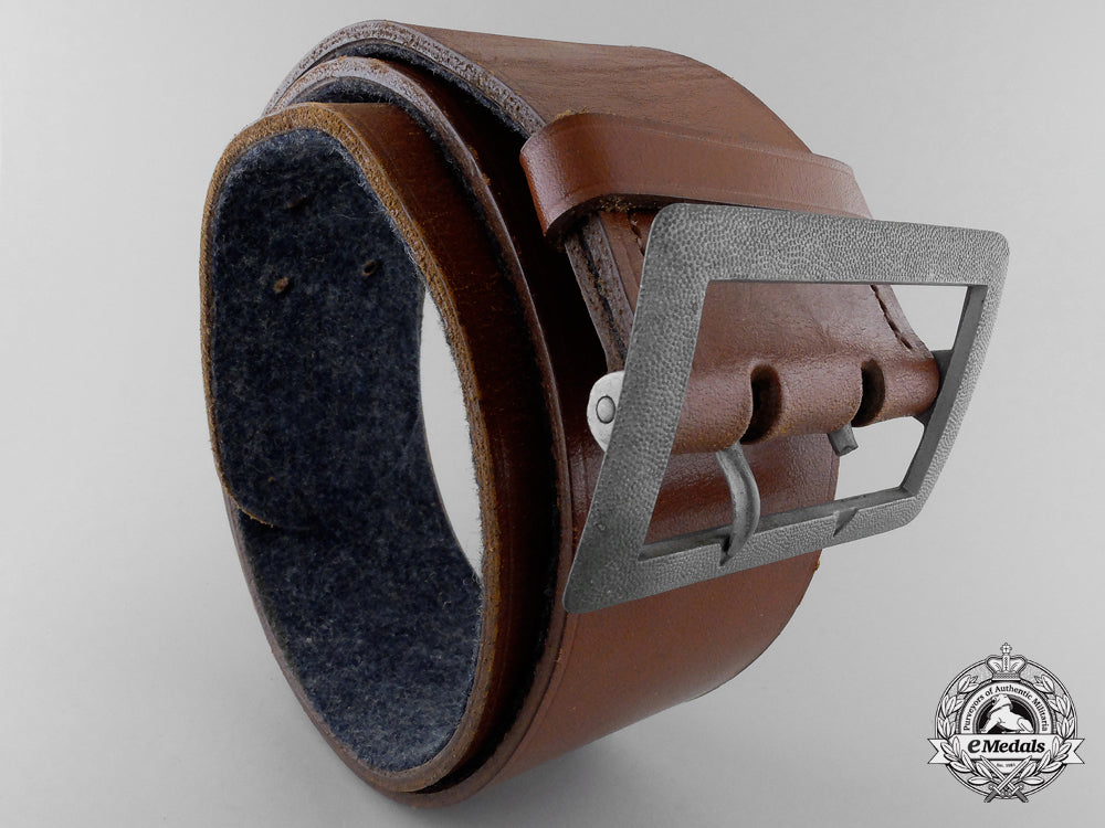a_luftwaffe_officer's_belt_with_double_open_claw_buckle_m_169