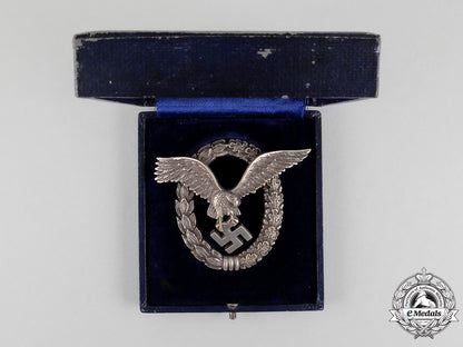 germany._a_luftwaffe_pilot’s_badge_by_o.m._in_its_case_of_issue_m_212_1