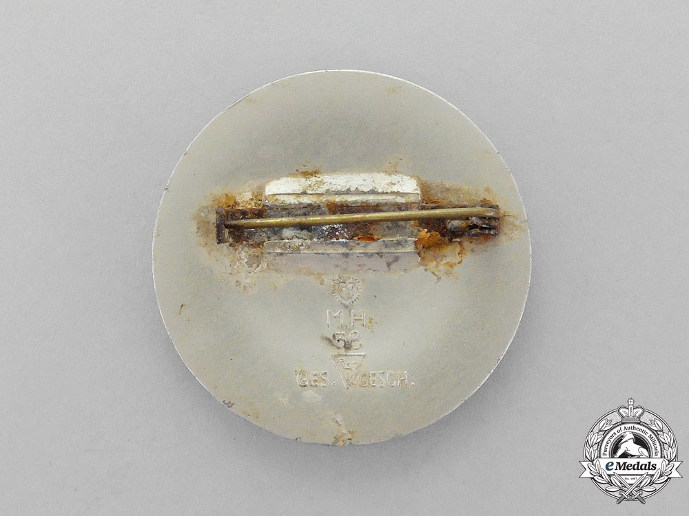 a_radwj(_national_labour_service_female_youths)_membership_brooch_m_248_1